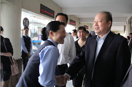 中国道协杨利民会长莅临集团视察指导事情-伟德体育官网