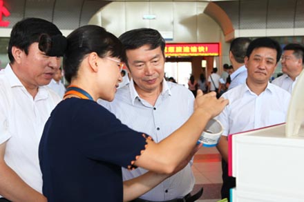 国家交通运输部副部长何建中莅临集团视察指导事情-伟德体育官网