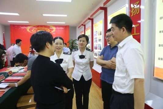 伟德体育官网 - 综合体育赛事平台|奥体中心相助同伴