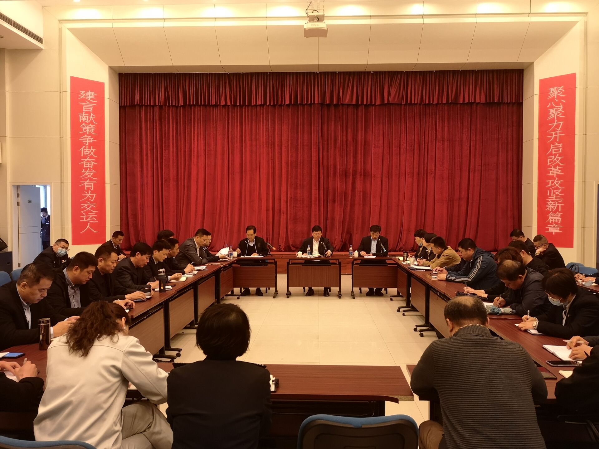 伟德体育官网 - 综合体育赛事平台|奥体中心相助同伴