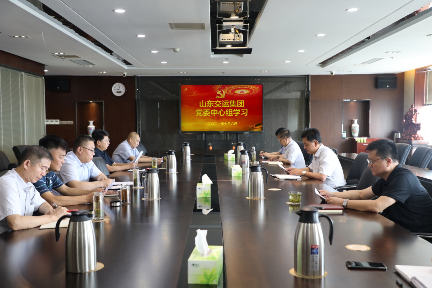 伟德体育官网 - 综合体育赛事平台|奥体中心相助同伴